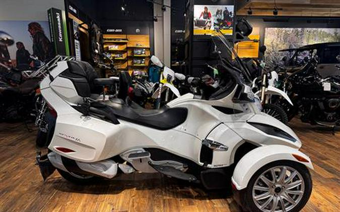 2017 Can-Am Spyder RT SE6
