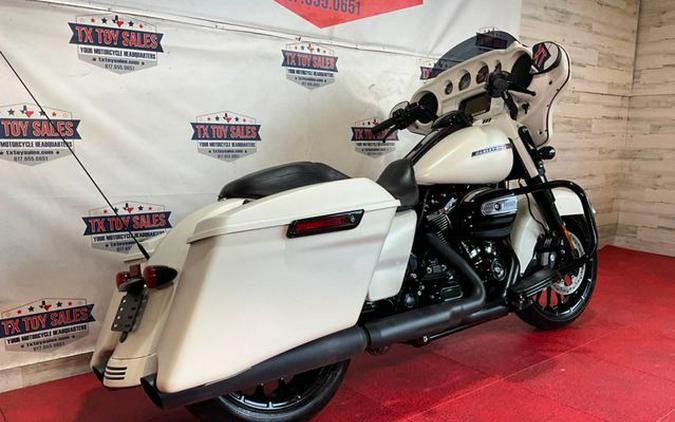 2018 Harley-Davidson Street Glide Special