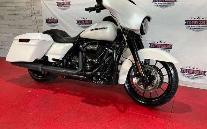 2018 Harley-Davidson Street Glide Special