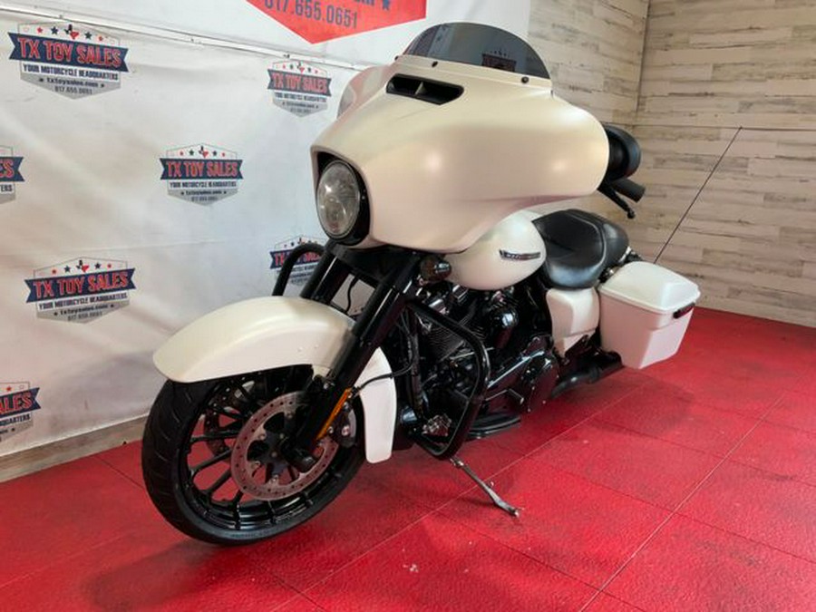 2018 Harley-Davidson Street Glide Special