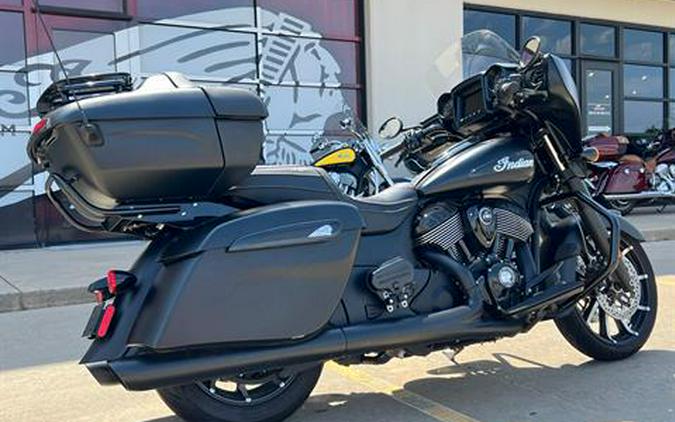 2022 Indian Motorcycle Roadmaster® Dark Horse®