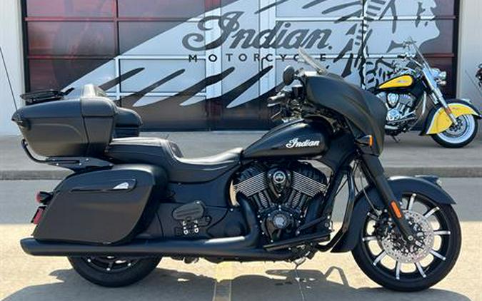 2022 Indian Motorcycle Roadmaster® Dark Horse®