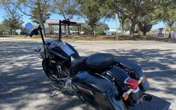 2014 Harley-Davidson® Road King® FLHR
