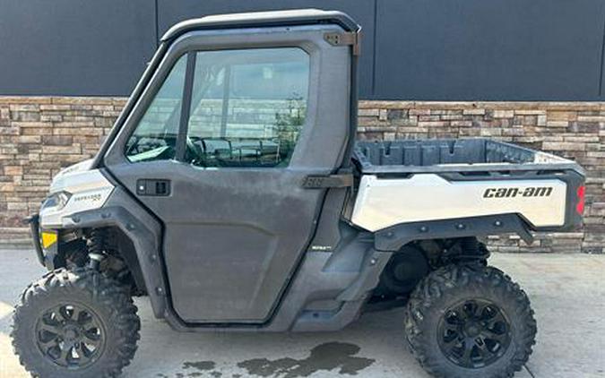 2019 Can-Am Defender XT CAB HD8