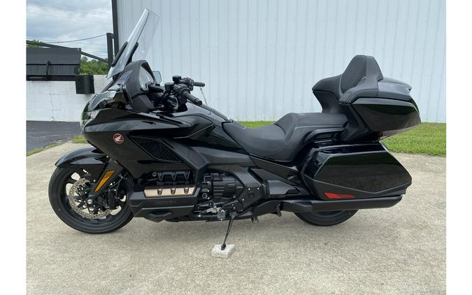 2023 Honda GOLDWING TOUR **LIKE NEW**