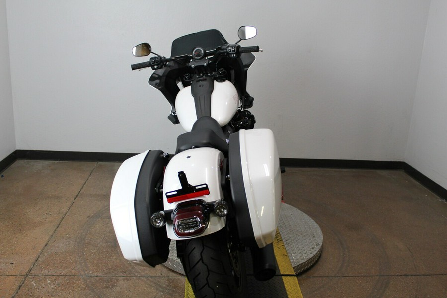 Harley-Davidson® Low Rider® ST 2026 FXLRST 84667332 WHITE ONYX PRL