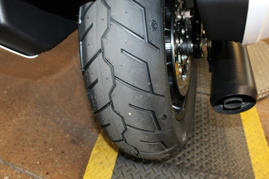 Harley-Davidson® Low Rider® ST 2026 FXLRST 84667332 WHITE ONYX PRL