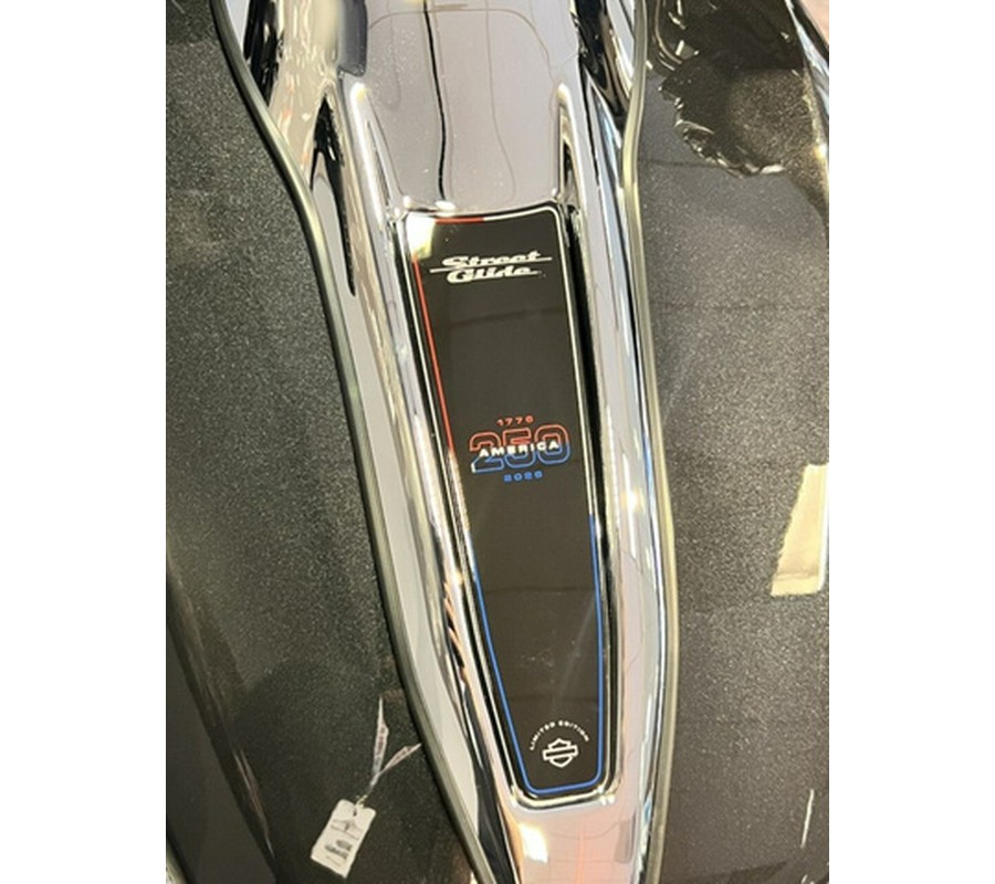 2026 Harley-Davidson Street Glide FLHX