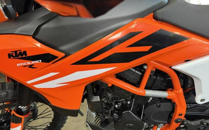 2026 KTM 390 Enduro R