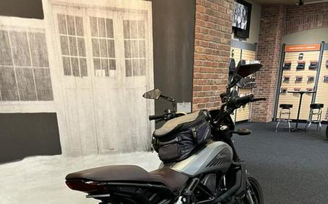 2020 Indian Motorcycle® FTR Rally Titanium Smoke