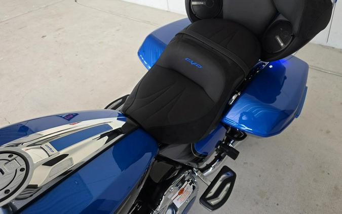 2026 Harley-Davidson® CVO Street Glide Limited Electric Coast CVO Two-Tone