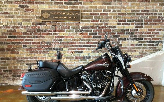 2018 Harley-Davidson Softail Heritage Classic 114 Review — From...