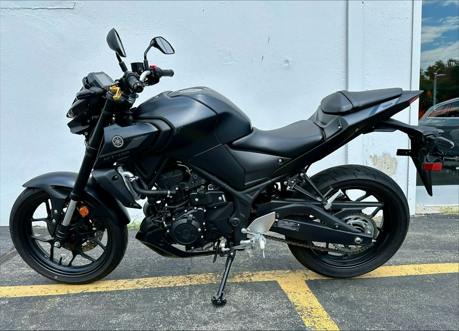 2021 Yamaha 03