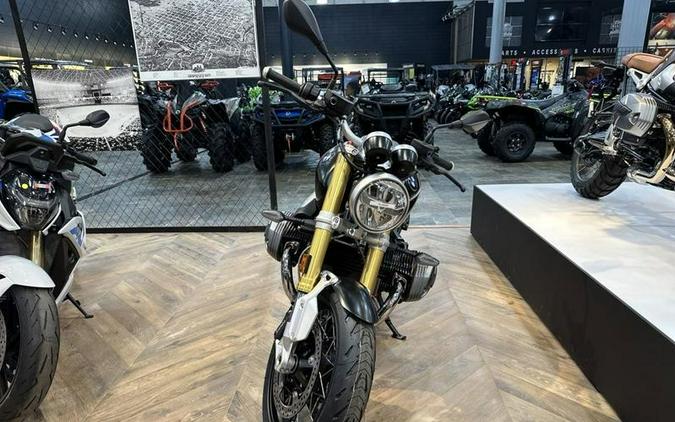 2023 BMW R nineT Black Storm Metallic