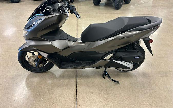 2024 Honda PCX150 ABS