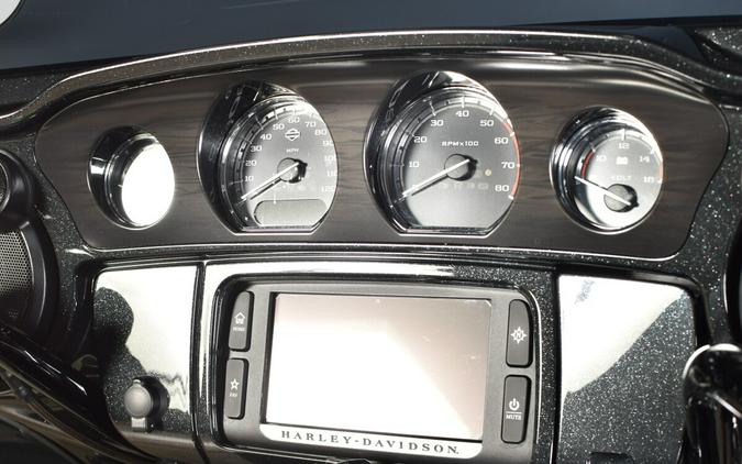 2017 Harley-Davidson CVO Street Glide