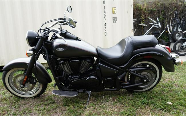 2018 Kawasaki Vulcan 900 Classic