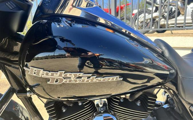 2016 Harley-Davidson® FLHX - Street Glide®