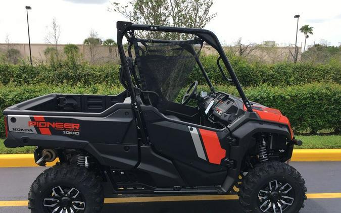 2023 Honda Pioneer 1000 Trail