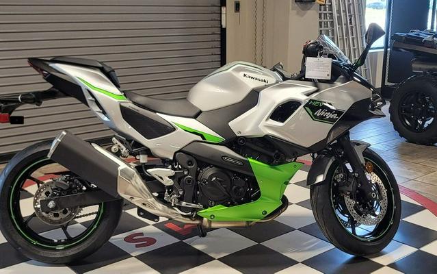 2024 Kawasaki Ninja® 7 Hybrid ABS