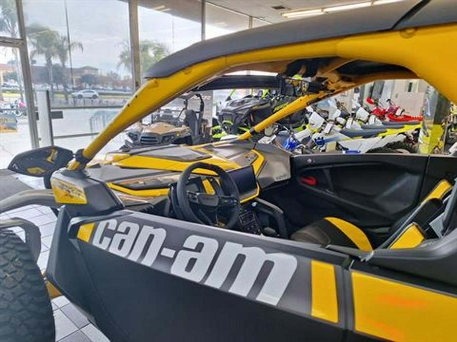 2024 Can-Am Maverick R X RS with Smart-Shox