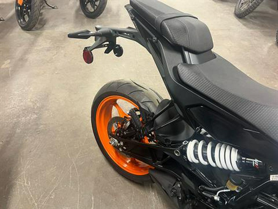 2024 KTM 250 Duke