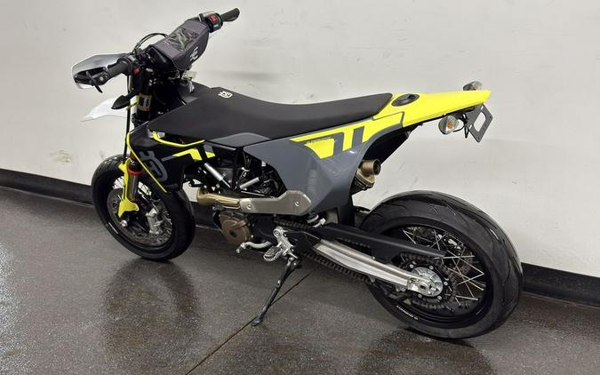 2024 Husqvarna® 701 Supermoto