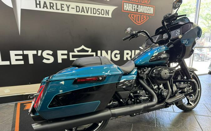 2026 Harley-Davidson® Road Glide® Teal Thunder / Vivid Black Black Trim