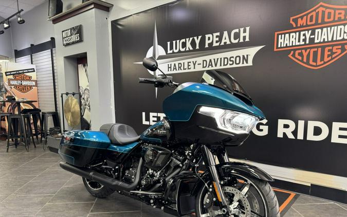 2026 Harley-Davidson® Road Glide® Teal Thunder / Vivid Black Black Trim