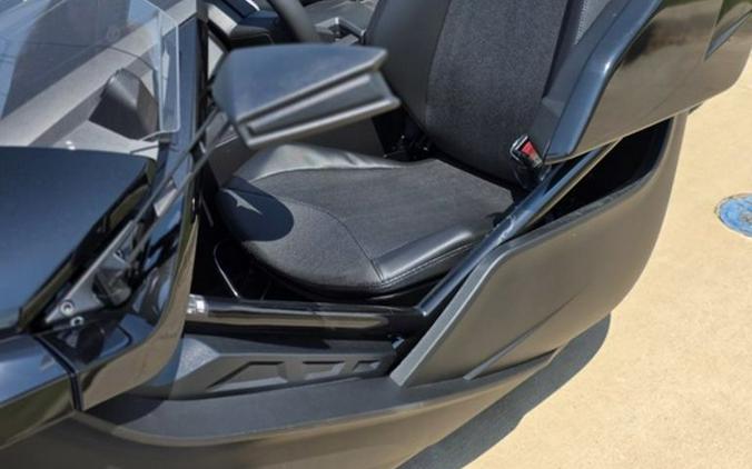 2025 Polaris Slingshot® Slingshot® SL Jet Black