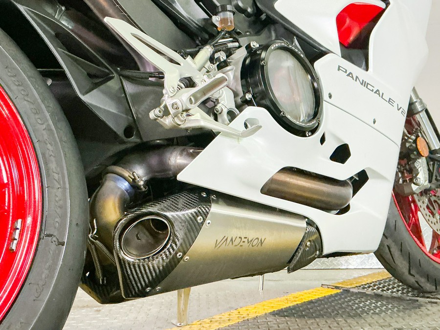 2021 Ducati Panigale V2