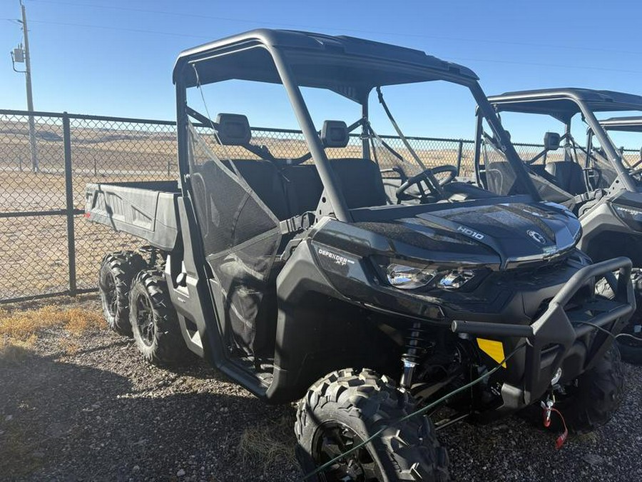 2026 Can-Am® Defender 6x6 XT HD10