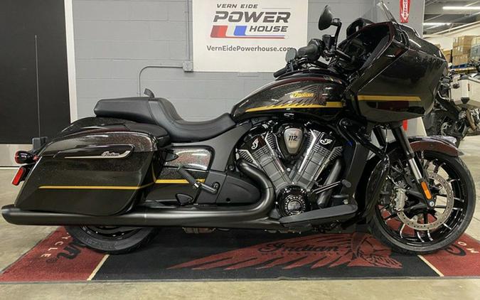 2026 Indian Challenger Dark Horse 112 W/Powerband Audio Blac