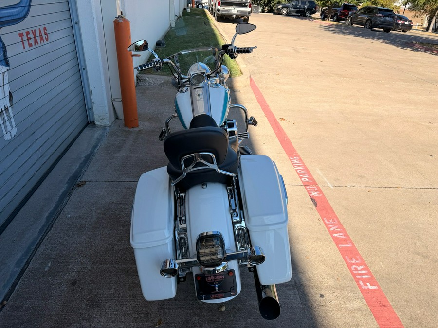 2016 Harley-Davidson Road King®