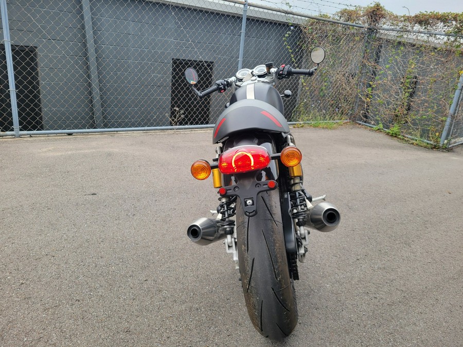 2022 Triumph Thruxton RS