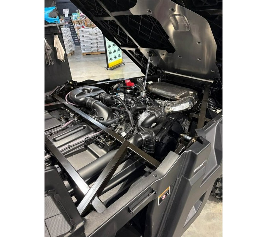 2027 Can-Am Defender XU PRO Limited
