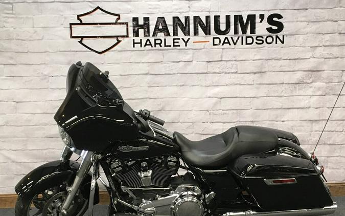 2022 Harley-Davidson Street Glide Black FLHX