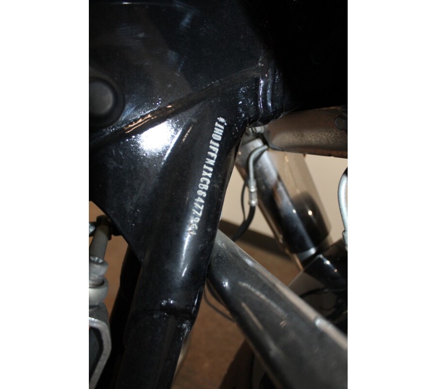 HD FLHTC103 2012 647795T BLACK W/ PINSTRIPE