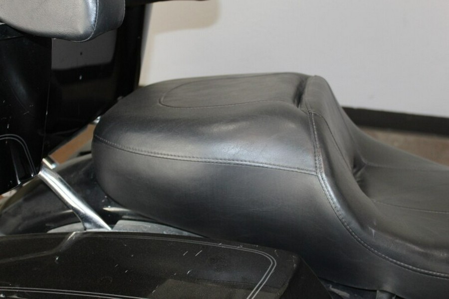 HD FLHTC103 2012 647795T BLACK W/ PINSTRIPE