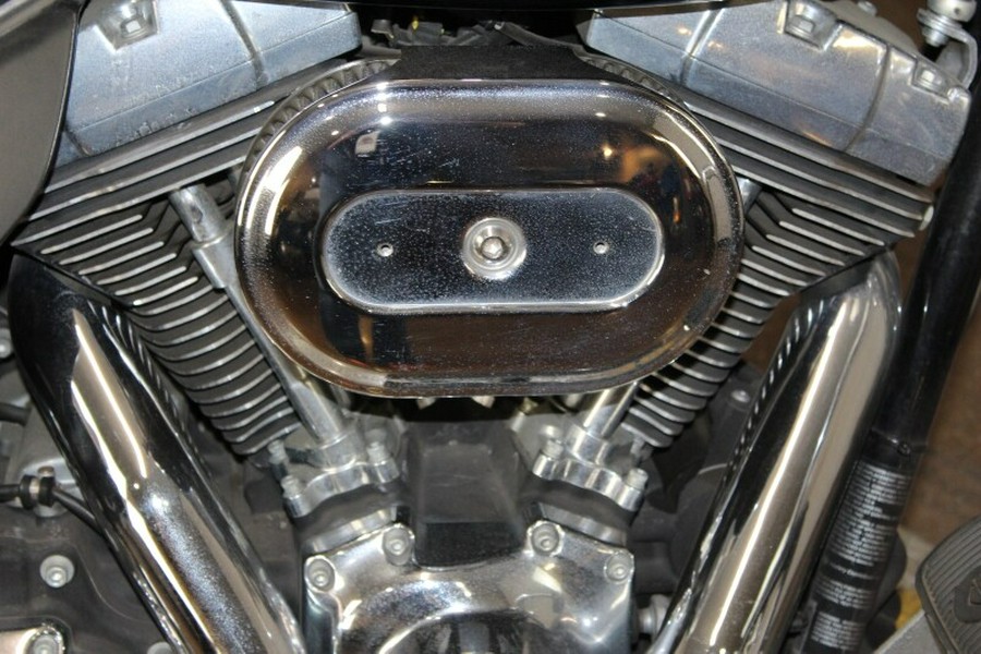 HD FLHTC103 2012 647795T BLACK W/ PINSTRIPE