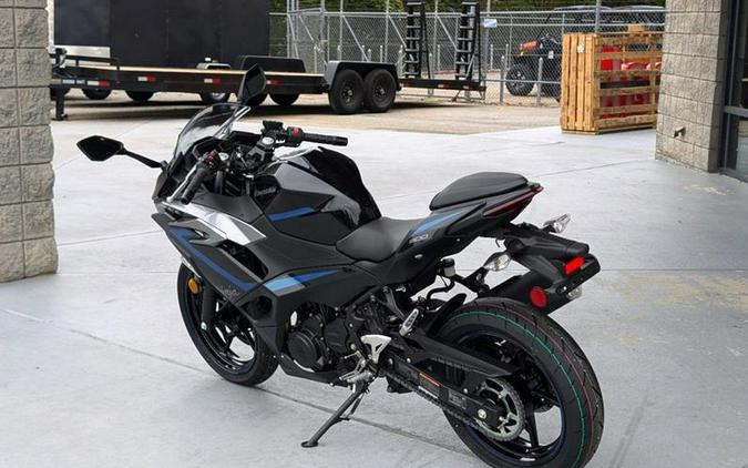 2025 Kawasaki Ninja® 500 ABS Metallic Flat Spark Black/Metallic Spark Black