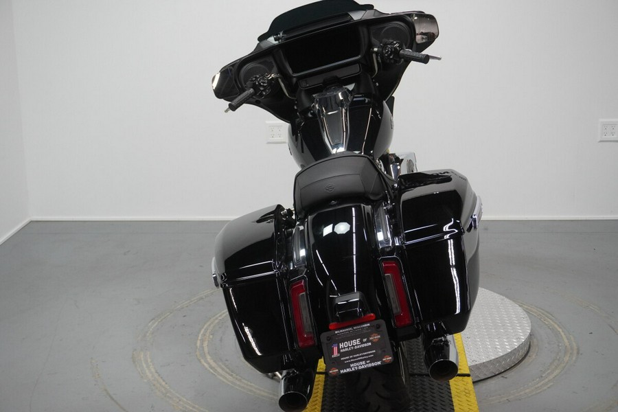 2024 Harley-Davidson® Street Glide® Vivid Black
