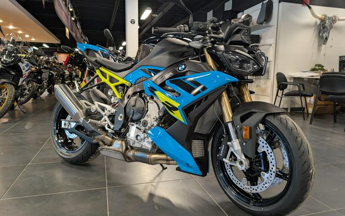 2026 BMW S 1000 R