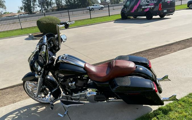 2021 Harley-Davidson® Street Glide® Special Vivid Black