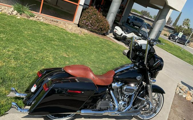 2021 Harley-Davidson® Street Glide® Special Vivid Black