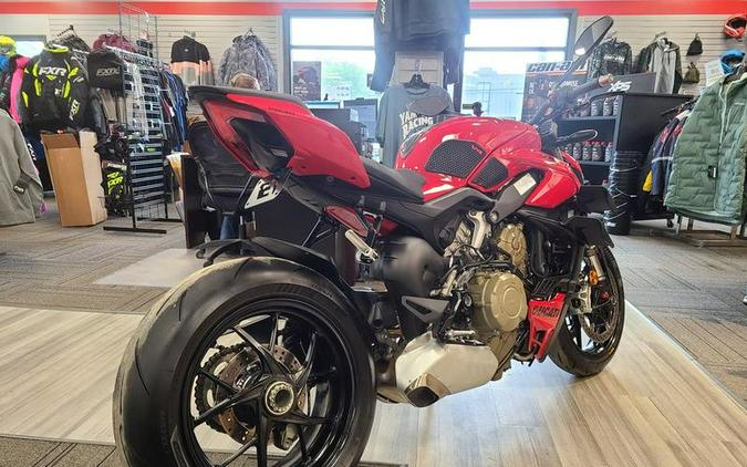 2023 Ducati Streetfighter V4 Ducati Red