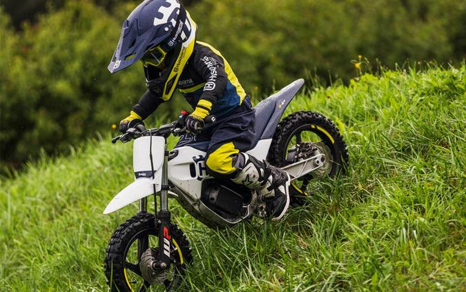 2024 Husqvarna Motorcycles EE 2