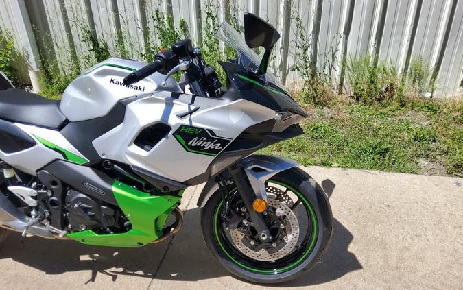 2024 Kawasaki Ninja® 7 Hybrid ABS