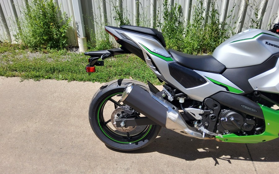 2024 Kawasaki Ninja® 7 Hybrid ABS