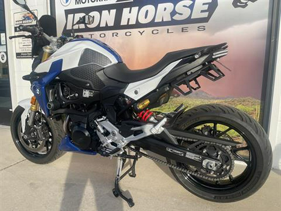 2022 BMW F 900 R